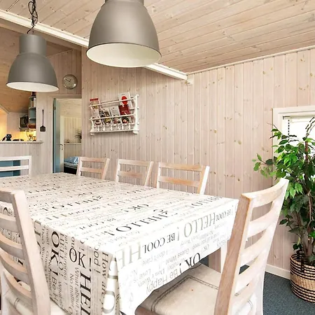 Nyaraló 6 Person In Vaeggerlose Bøtø By