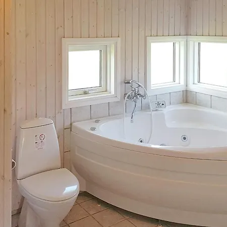 6 Person Holiday Home In Vaeggerlose * Boto By